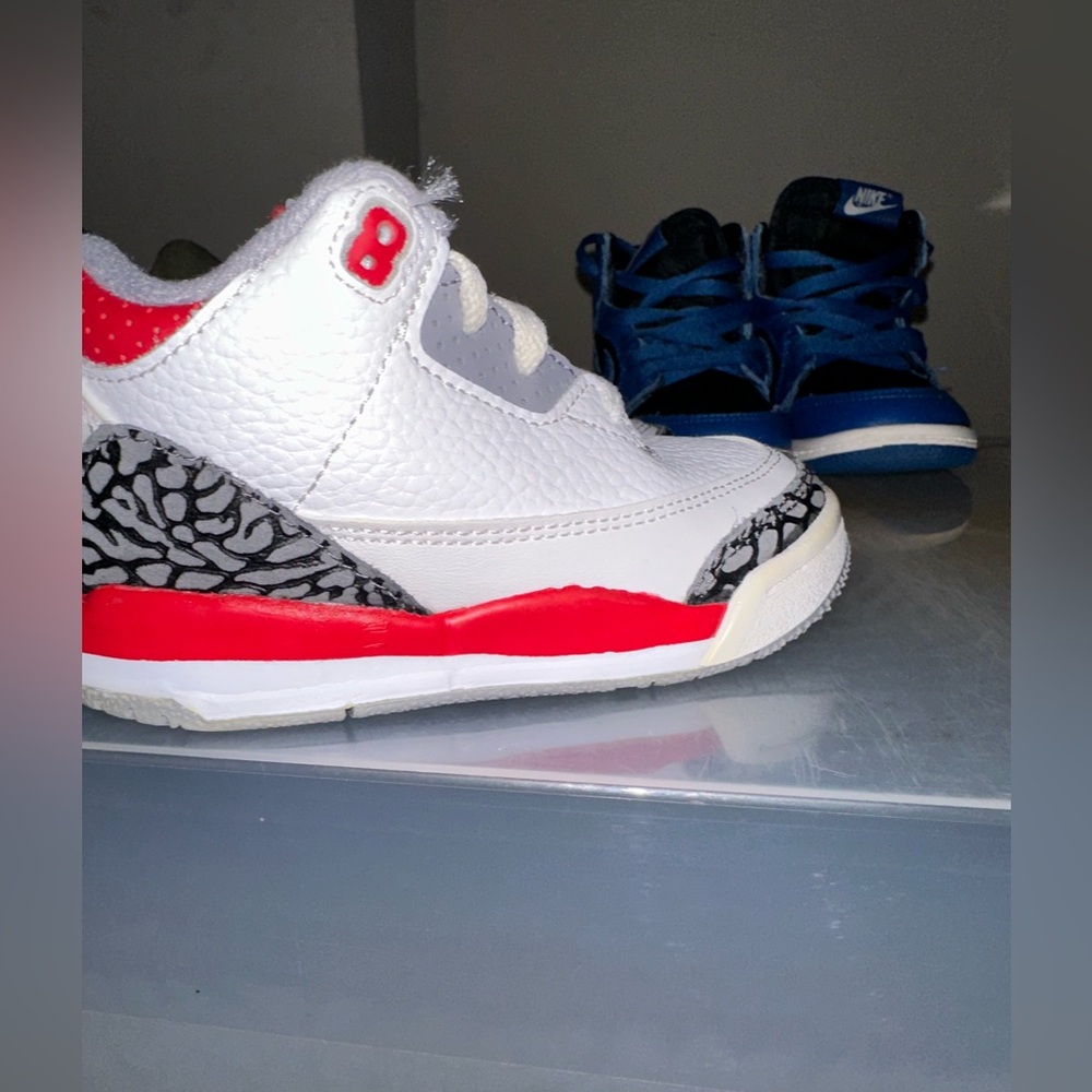 Toddler boy Jordan 3 used (ok condition) size 7c $25